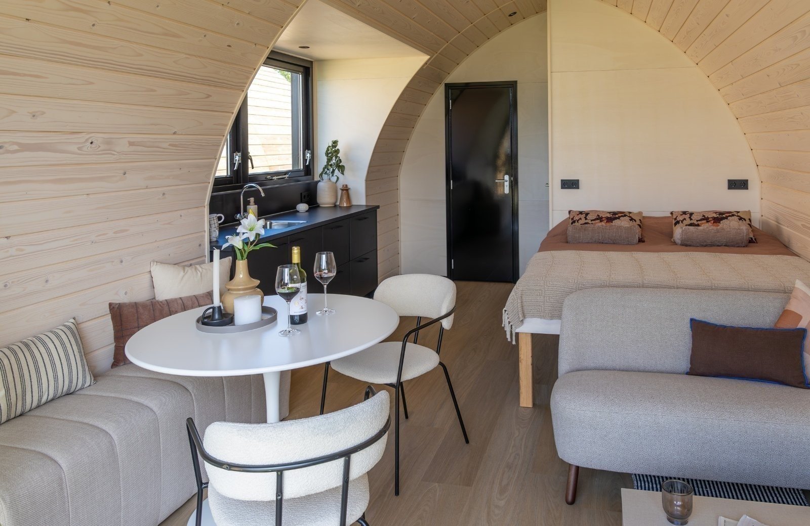 &Uuml;bernachten in Almere im Glaming-Pod